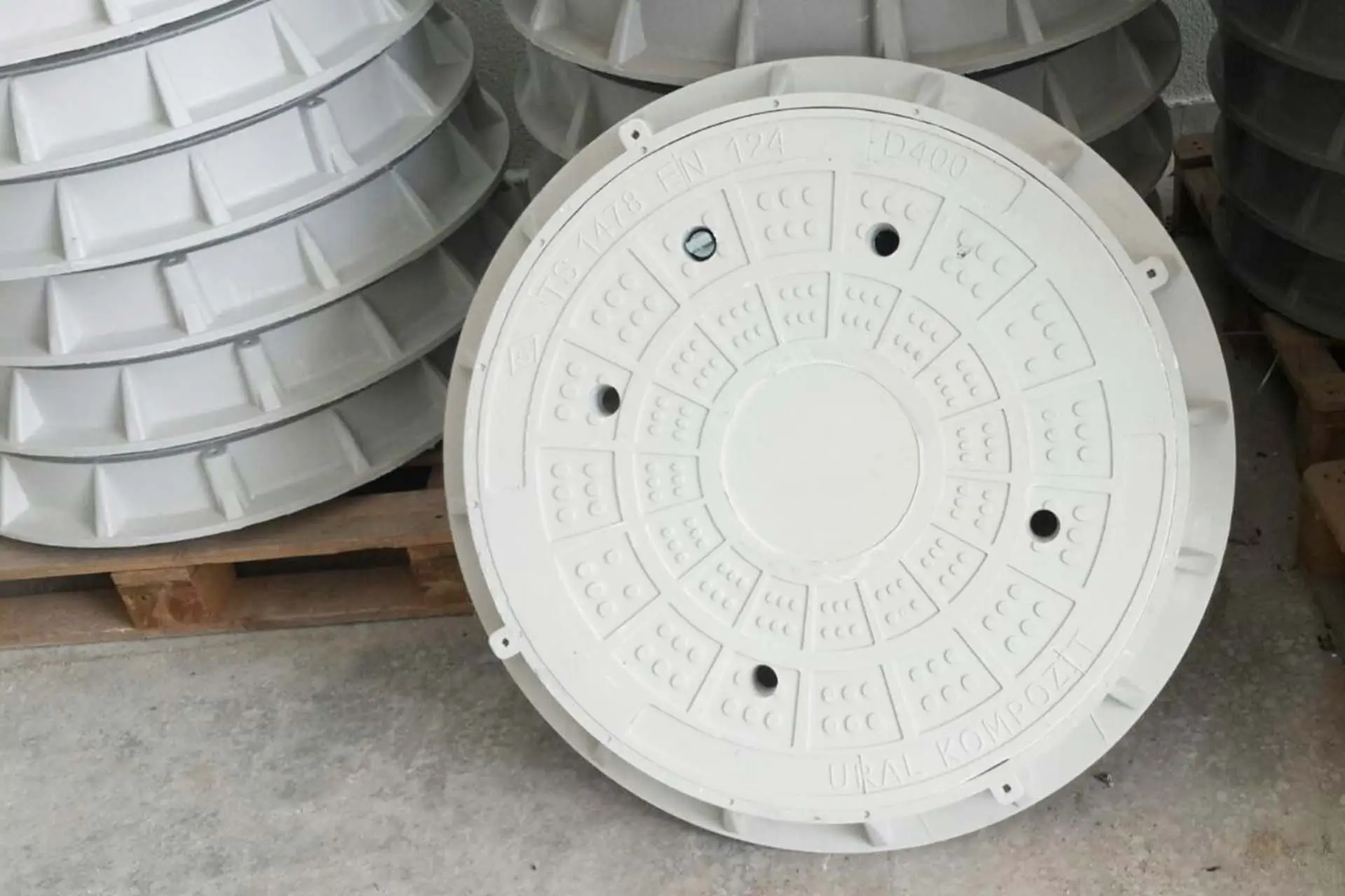 D400 Taşıt Trafiği Rögarları